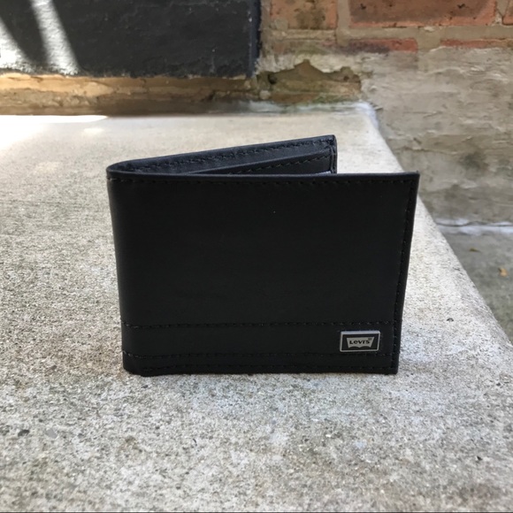 Levi's Other - Levi’s Wallet NWT